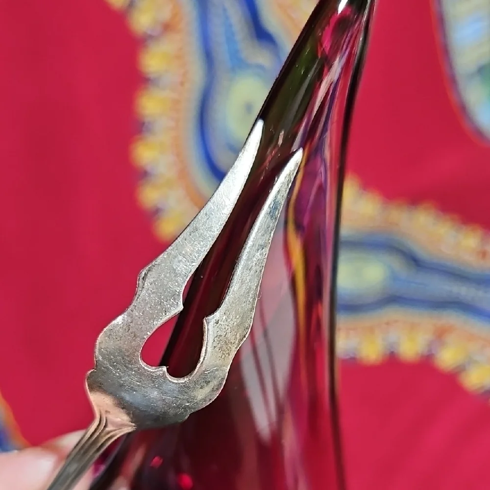 Handblown Vintage Mid-Century Modern Swung Glass Vase  in 